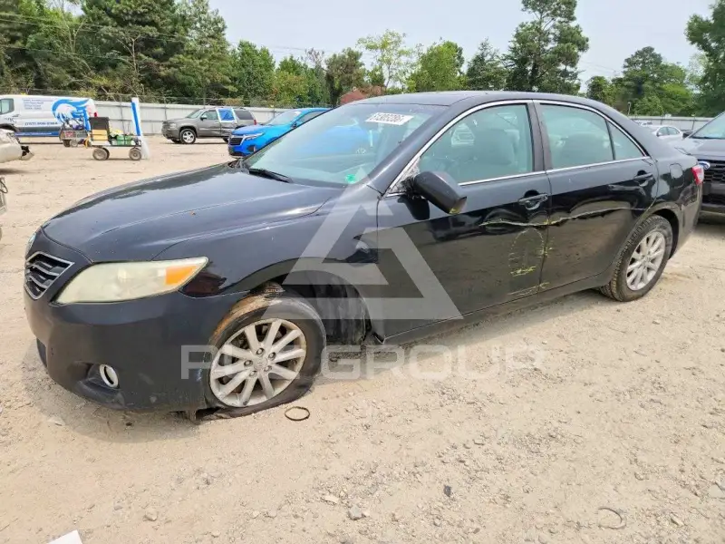 2011 Toyota CAMRY фото