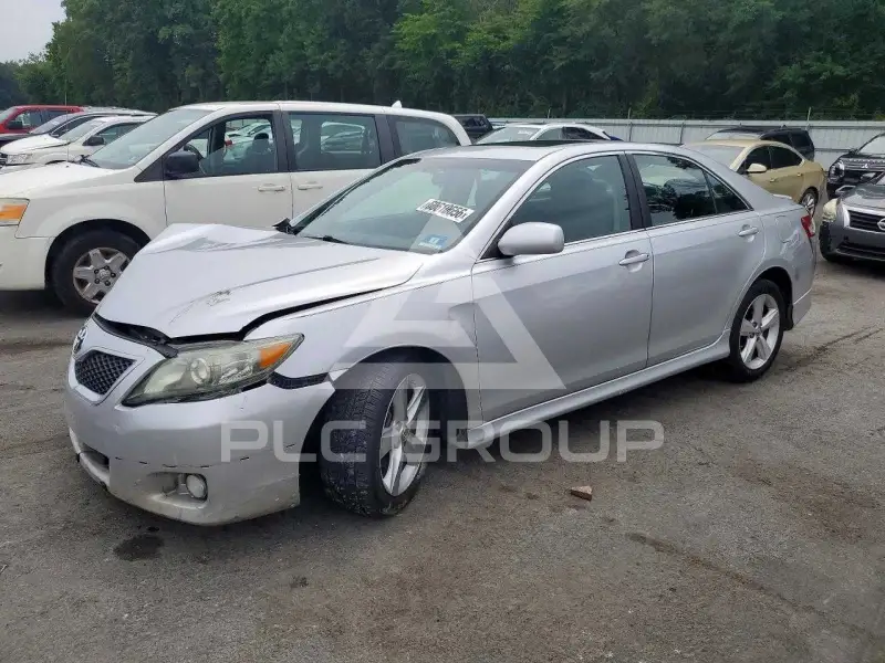 2011 Toyota CAMRY фото