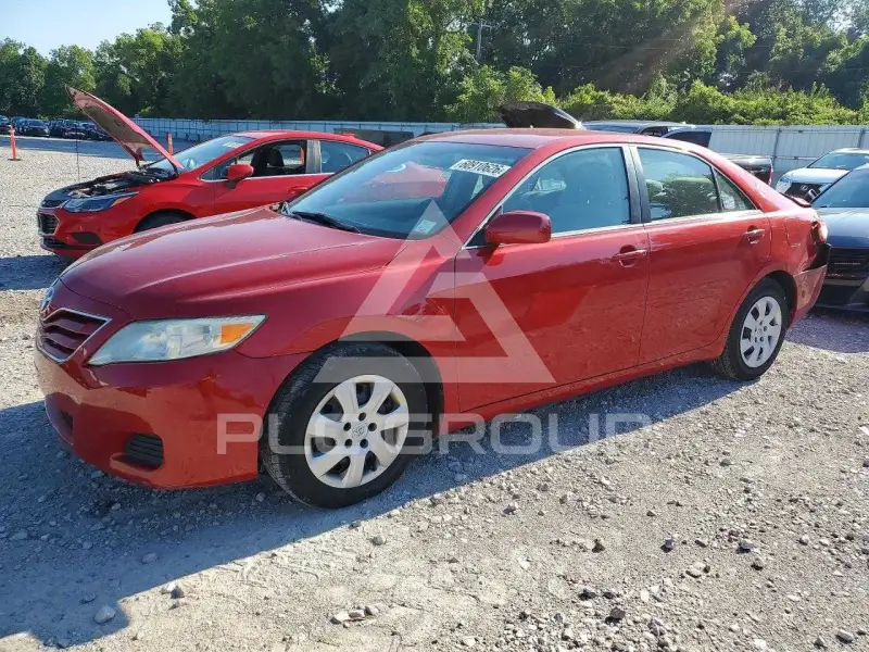 2011 Toyota CAMRY фото