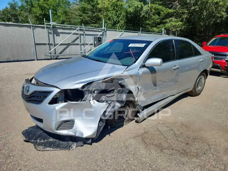 2011 Toyota CAMRY фото