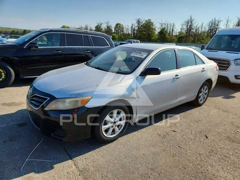 2011 Toyota CAMRY фото