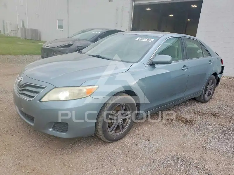 2011 Toyota CAMRY фото