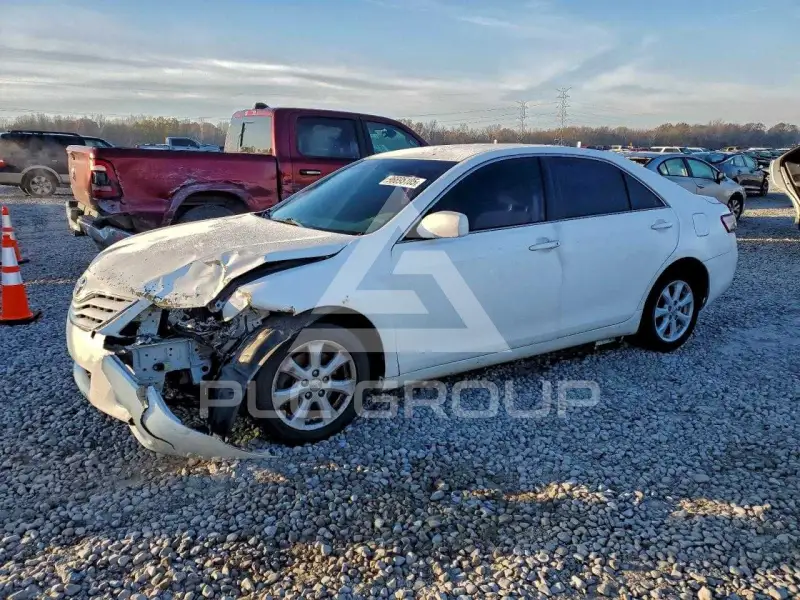 2011 Toyota CAMRY photo