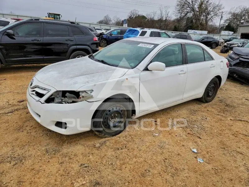 2011 Toyota CAMRY фото