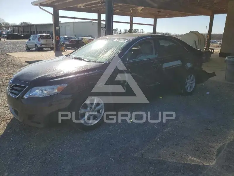 2011 Toyota CAMRY фото