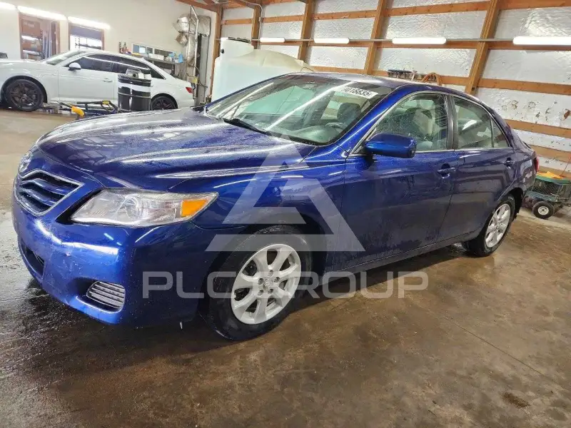 2011 Toyota CAMRY фото