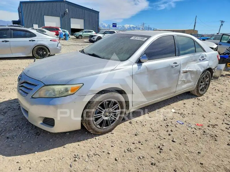 2011 Toyota CAMRY фото