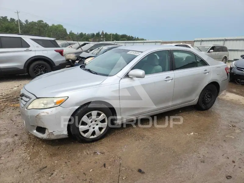2011 Toyota CAMRY photo