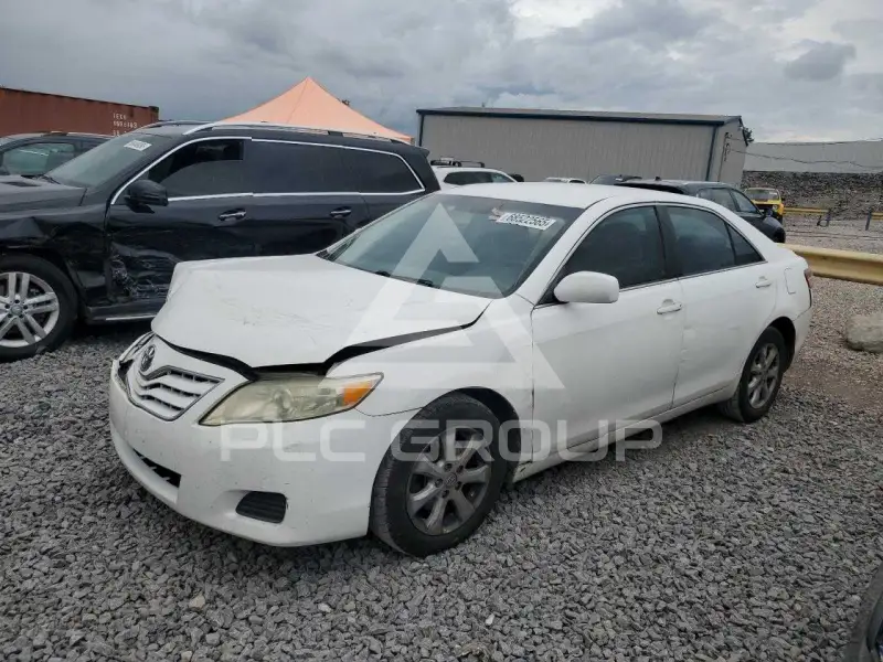 2011 Toyota CAMRY фото