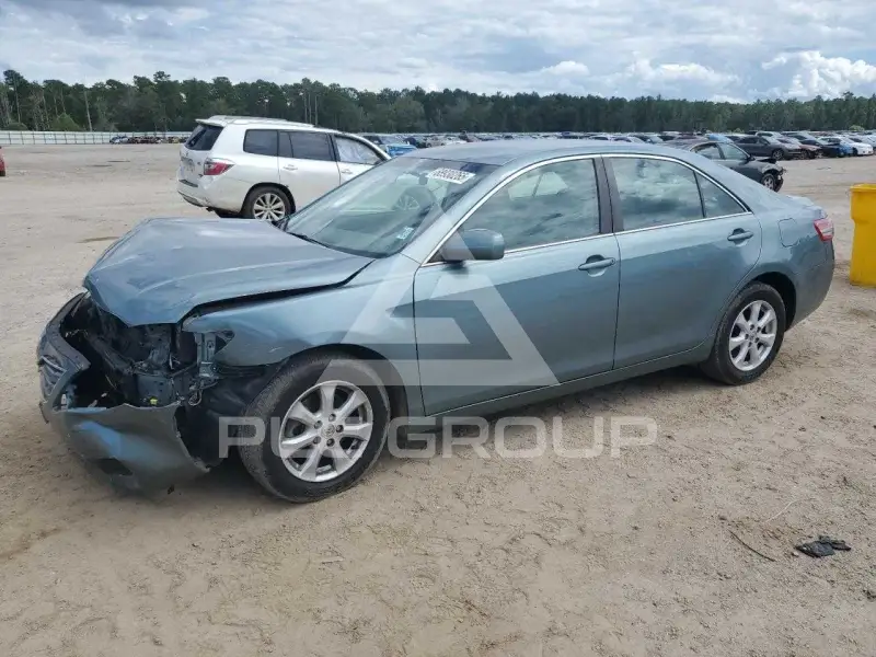 2011 Toyota CAMRY photo