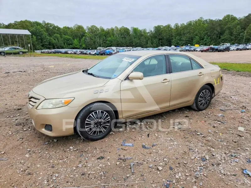 2011 Toyota CAMRY фото
