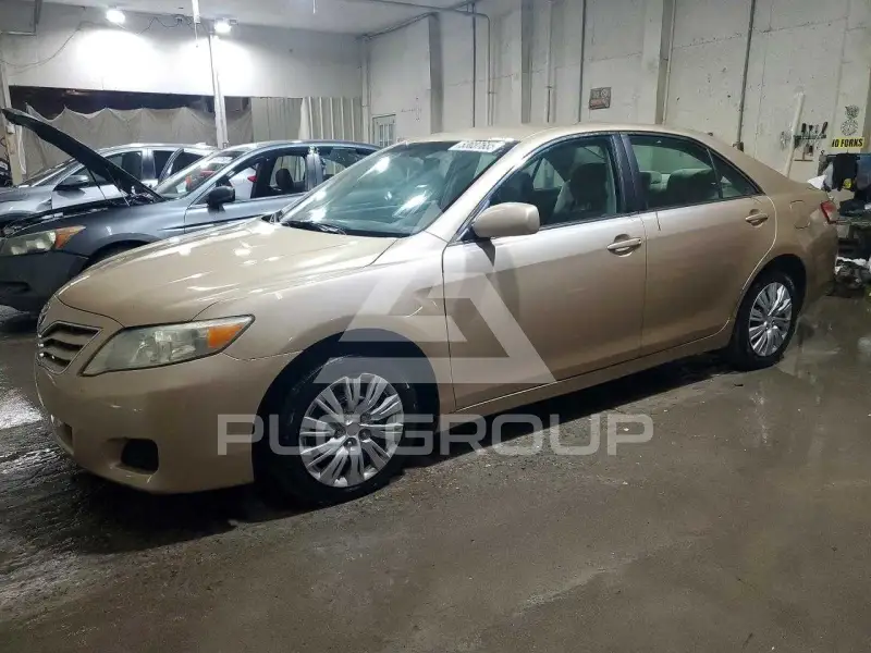2011 Toyota CAMRY фото