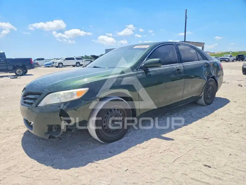 2011 Toyota CAMRY фото