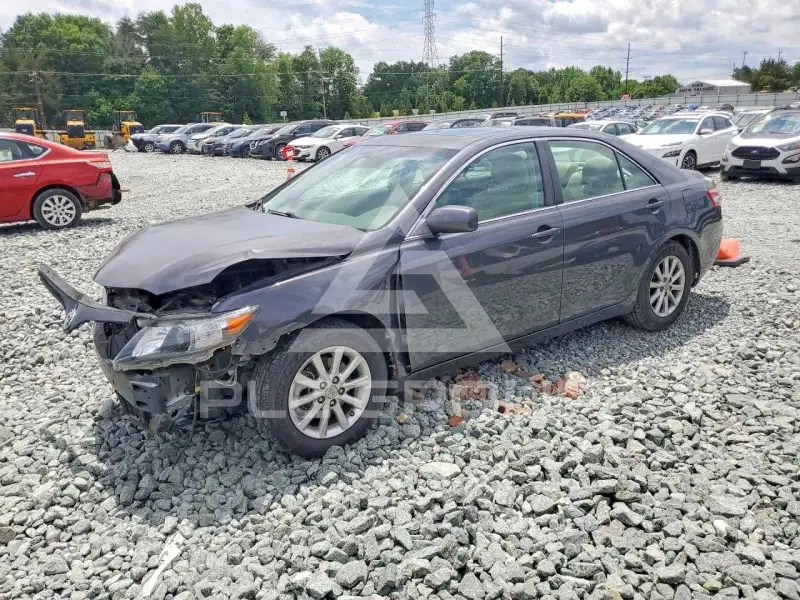 2011 Toyota CAMRY photo