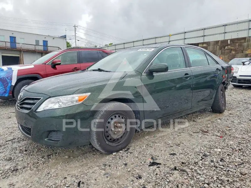 2011 Toyota CAMRY фото