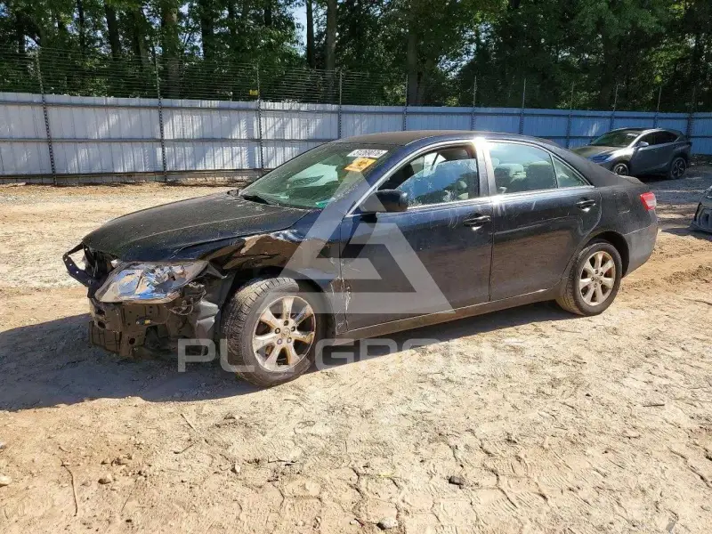 2011 Toyota CAMRY фото
