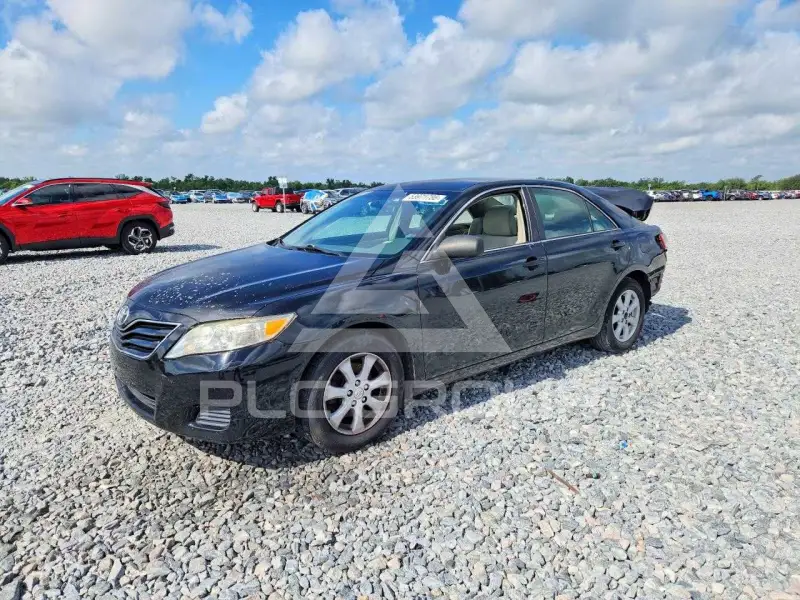 2011 Toyota CAMRY фото