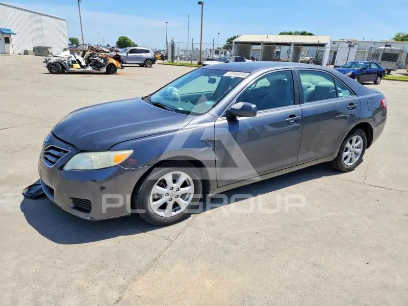 2011 Toyota CAMRY фото