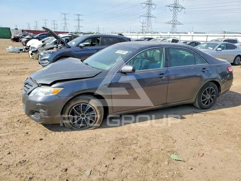 2011 Toyota CAMRY фото