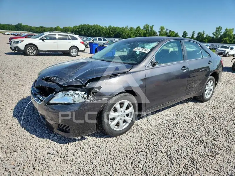 2011 Toyota CAMRY photo