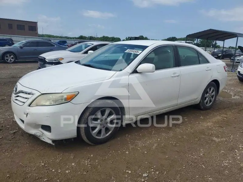 2011 Toyota CAMRY фото