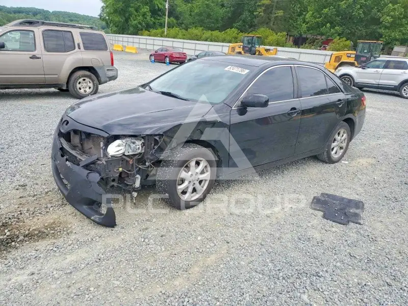 2011 Toyota CAMRY фото