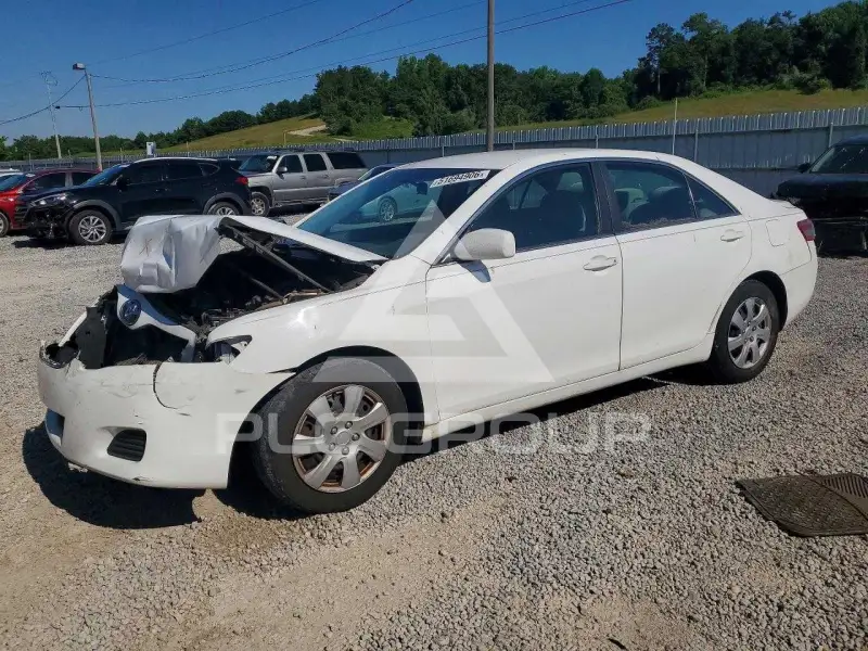 2011 Toyota CAMRY фото