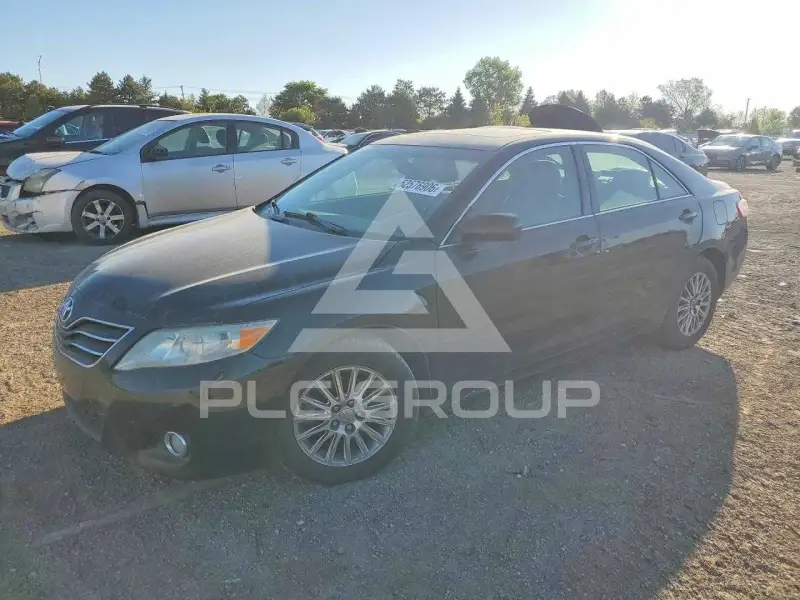 2011 Toyota CAMRY photo