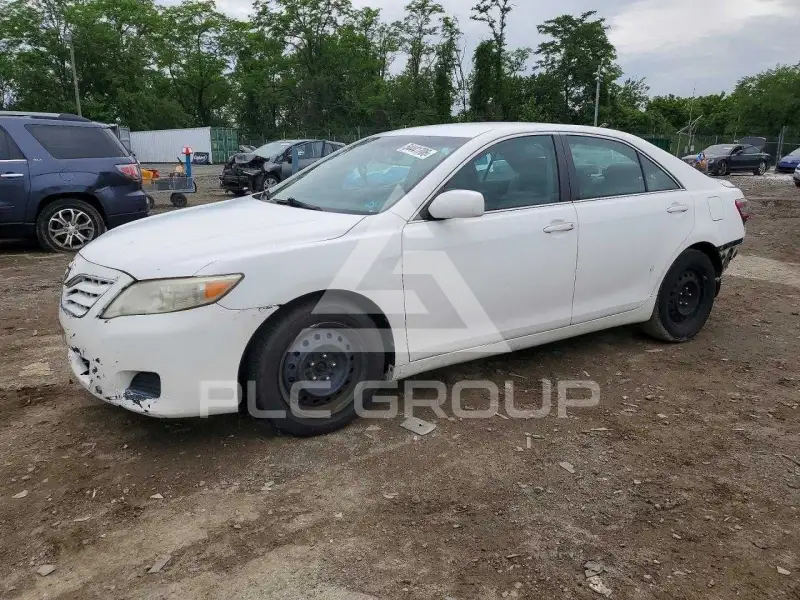 2011 Toyota CAMRY фото