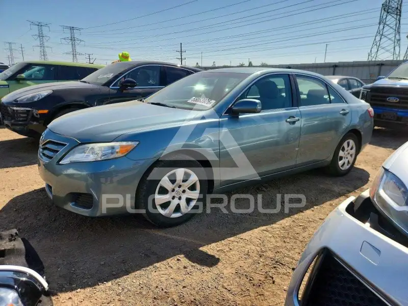2011 Toyota CAMRY фото