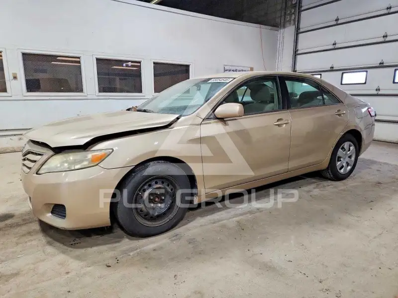 2011 Toyota CAMRY фото