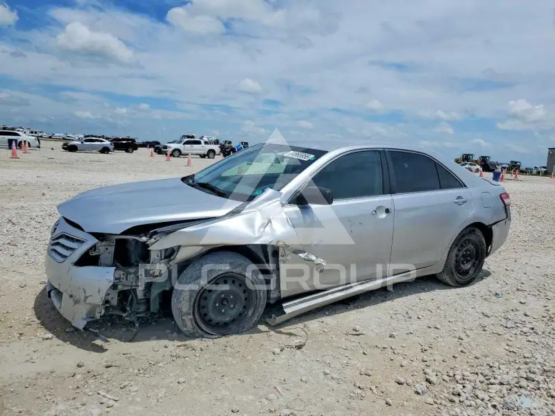 2011 Toyota CAMRY фото