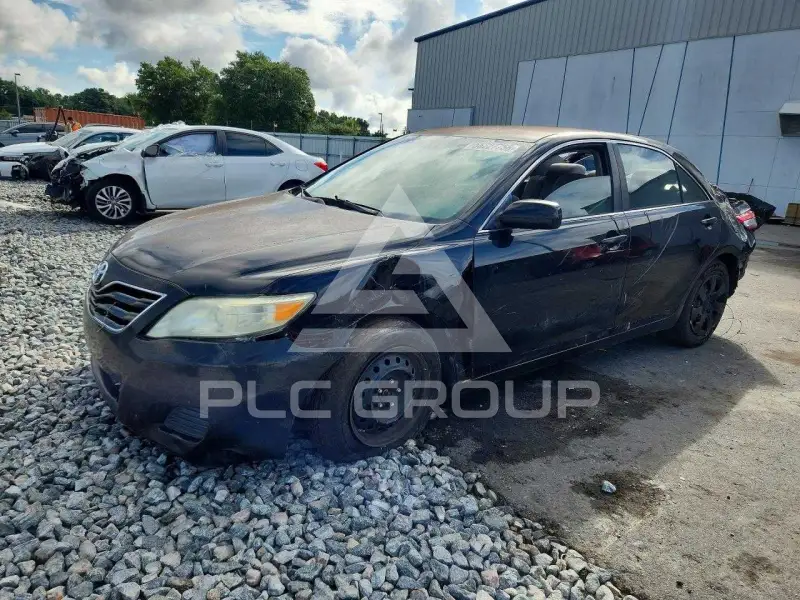 2011 Toyota CAMRY фото