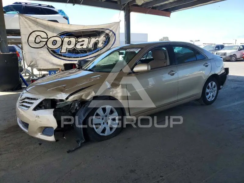 2011 Toyota CAMRY фото