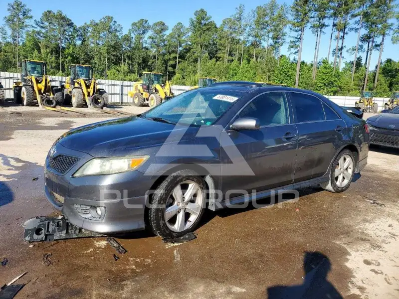 2011 Toyota CAMRY фото
