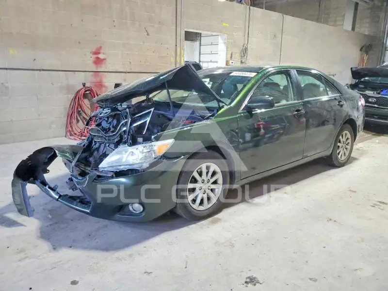 2011 Toyota CAMRY фото