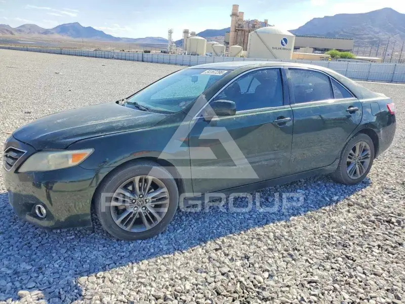 2011 Toyota CAMRY photo