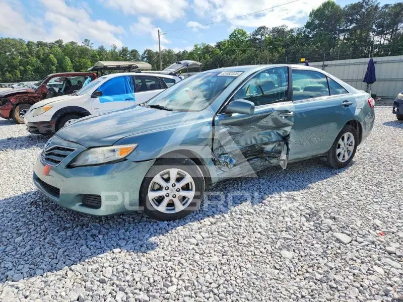 2011 Toyota CAMRY фото