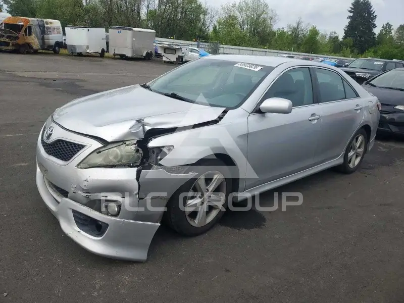 2011 Toyota CAMRY photo