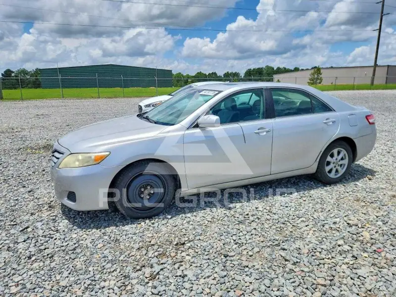 2011 Toyota CAMRY фото