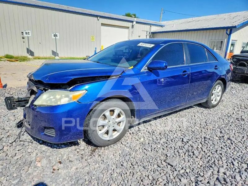 2011 Toyota CAMRY фото