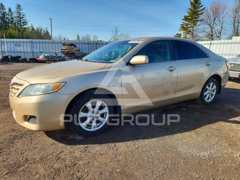 2011 Toyota CAMRY фото
