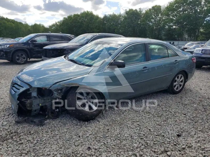 2011 Toyota CAMRY фото