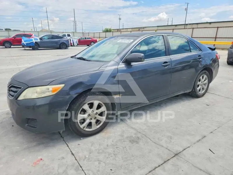 2011 Toyota CAMRY фото