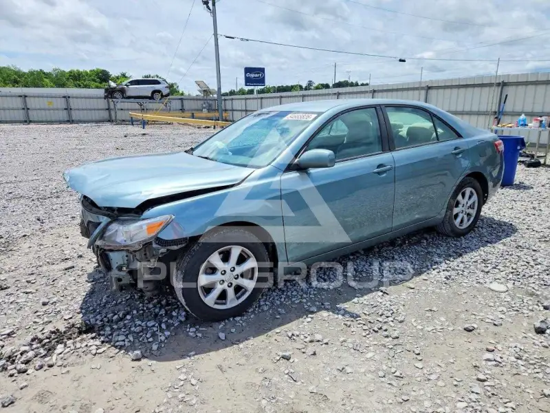 2011 Toyota CAMRY фото