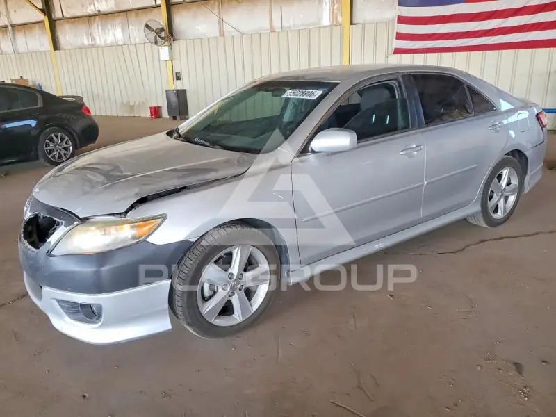 2011 Toyota CAMRY фото