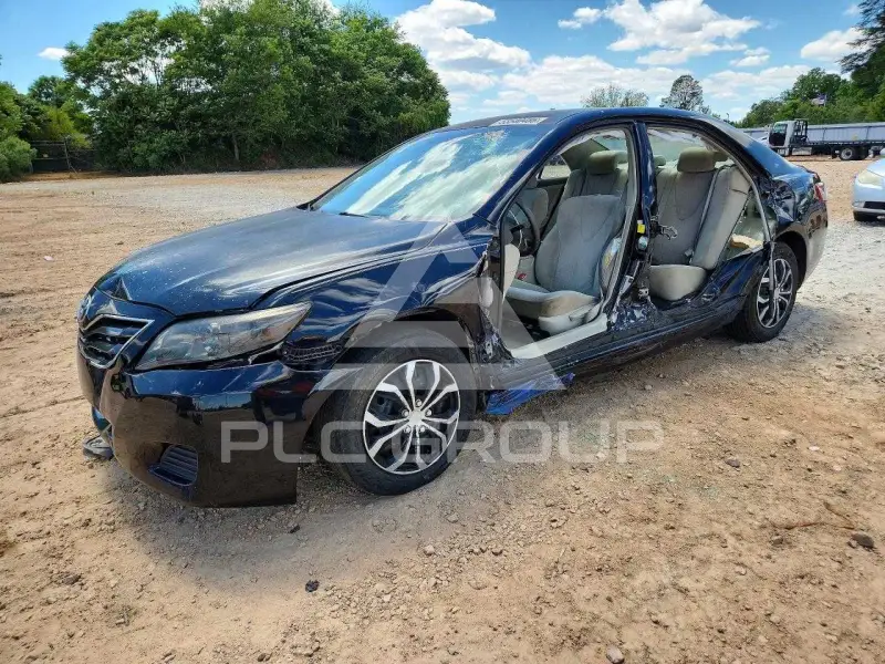 2011 Toyota CAMRY фото