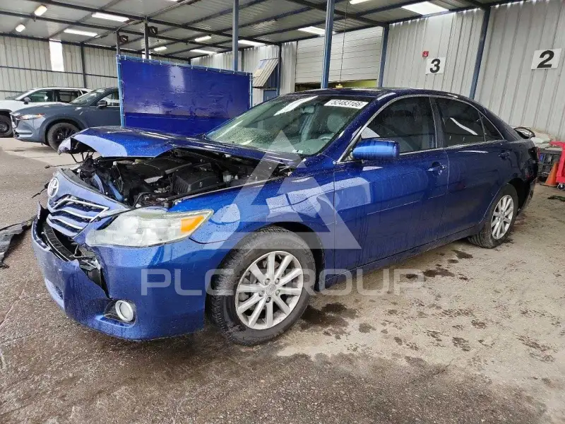 2011 Toyota CAMRY фото