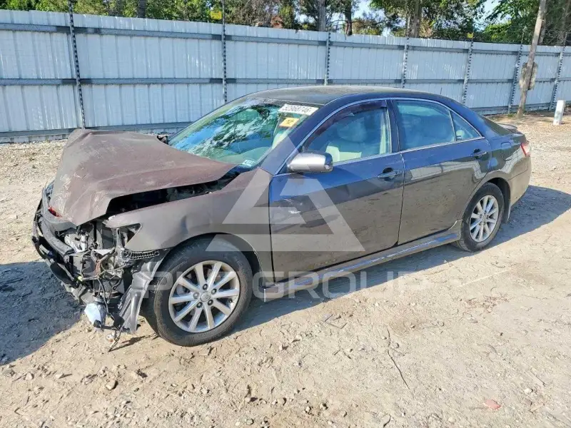 2011 Toyota CAMRY фото