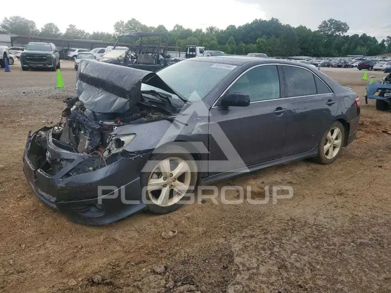 2011 Toyota CAMRY фото